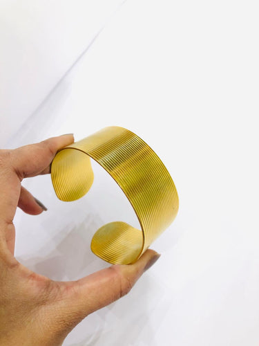 Line Bold Bracelet